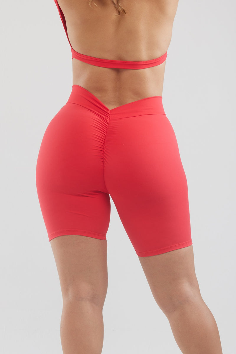 V-BACK SCUNCH BUTT SHORTS - RED