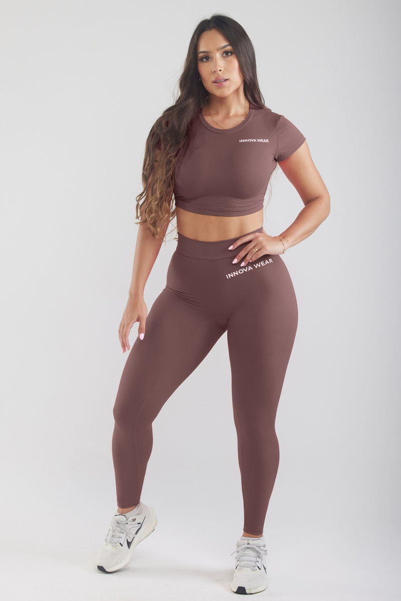 V-BACK SCRUNCH BUTT LEGGINGS - BROWN